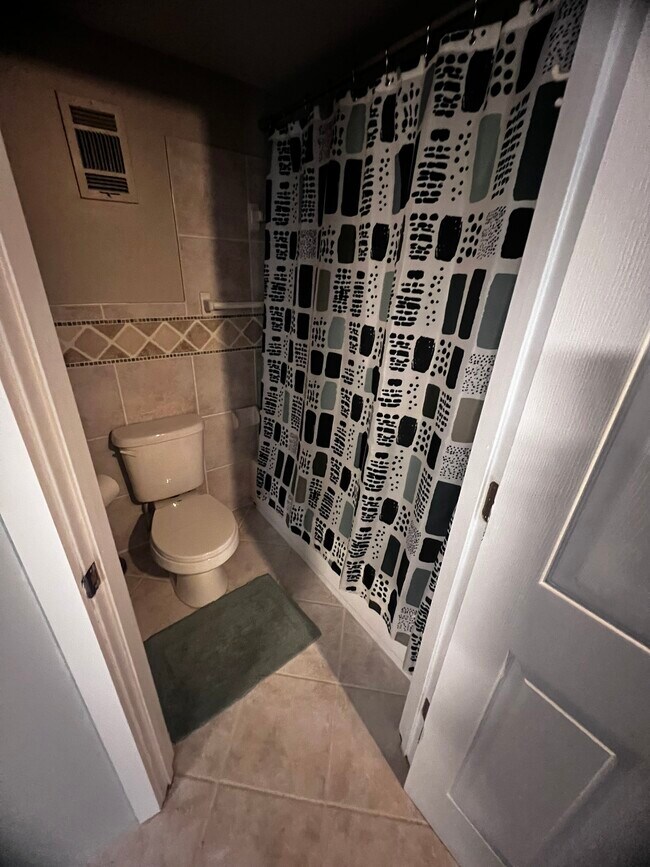 Building Photo - 2615 Metamora Rd