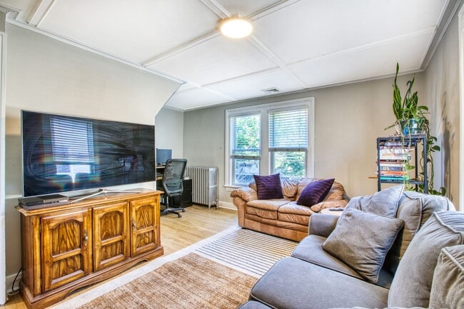 Building Photo - Sono Area of Norwalk 1 Bedroom apartment