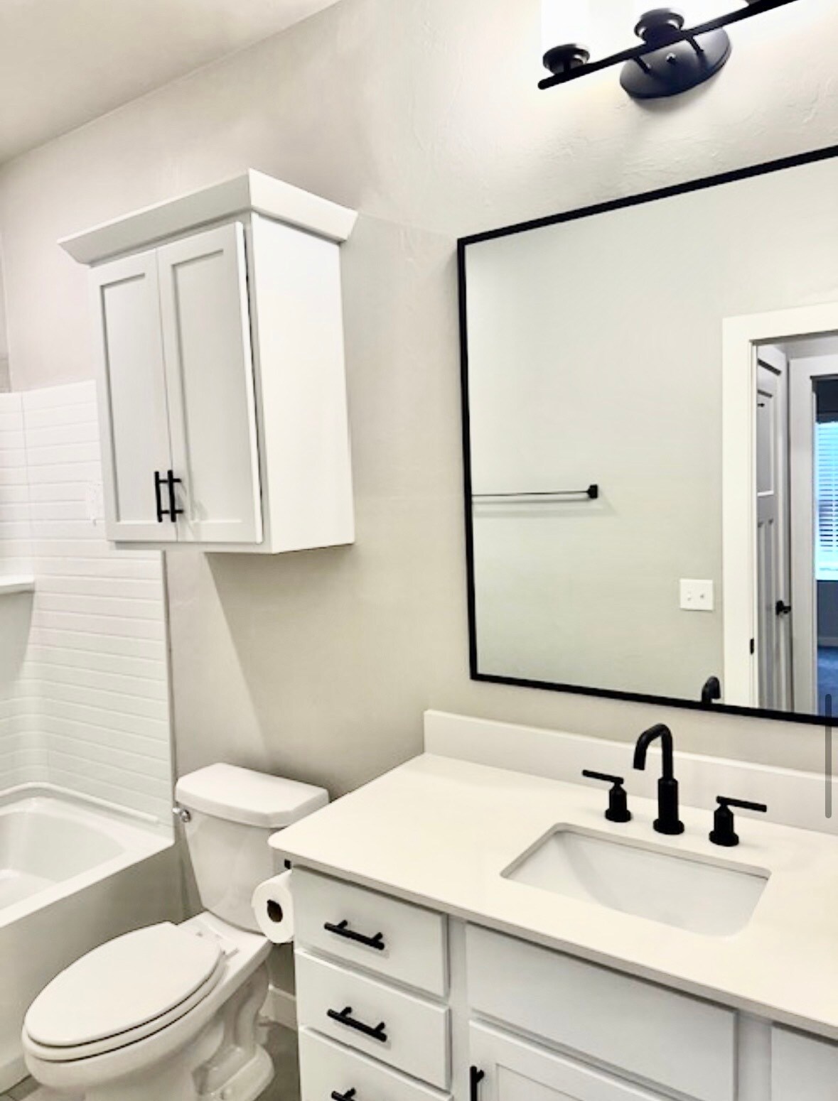 Building Photo - 533 NW 176th St