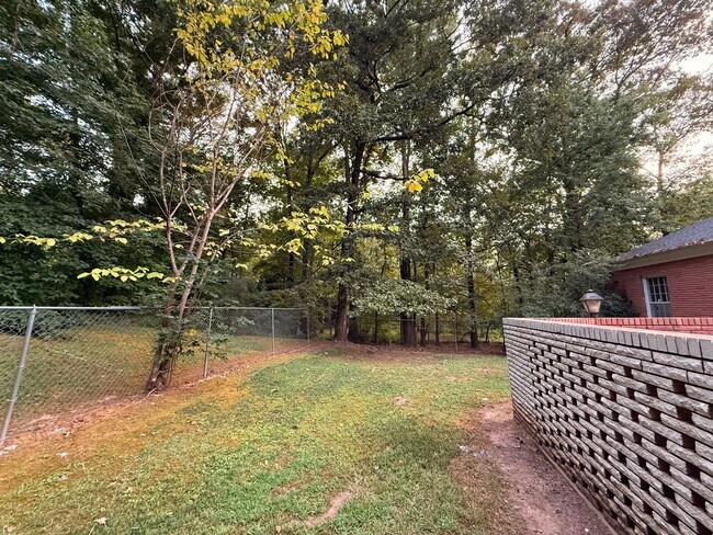 Building Photo - 154 Spivey Rd