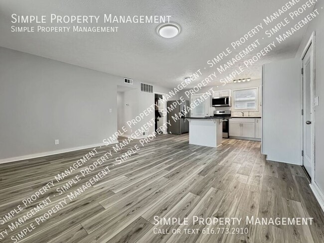 Building Photo - 12979 Roughys Dr