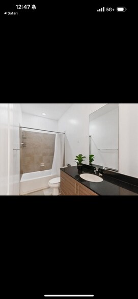 Building Photo - 2615 SW 81st Ter