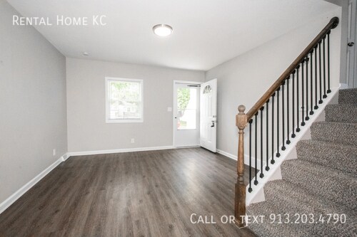 Building Photo - 1016 W Ashbury St