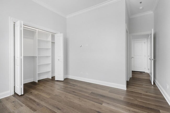 Building Photo - 6555 W North Ave