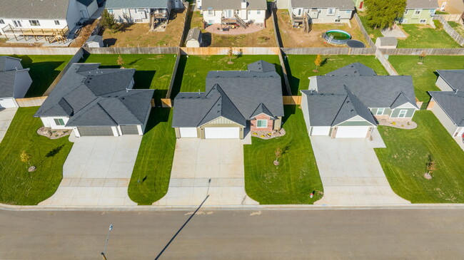 Building Photo - 4579 S Doris Ct