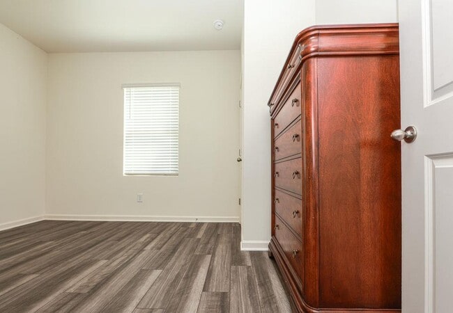 Building Photo - 78 Elmarry Ln