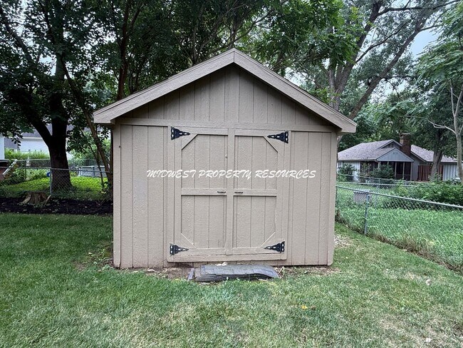 Building Photo - Newly Remodeled 3 Bed, 2.5 Bath Home with ...