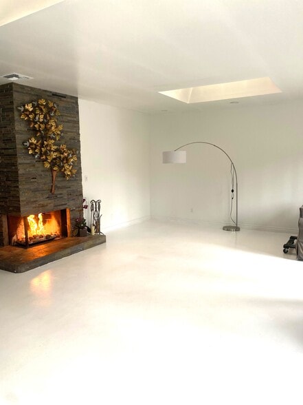 Expansive Living Room - 227 Bay St