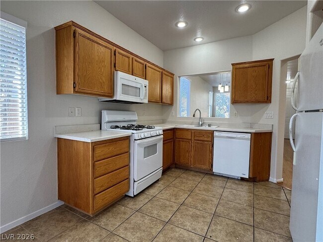 Building Photo - 8521 Park Villa St