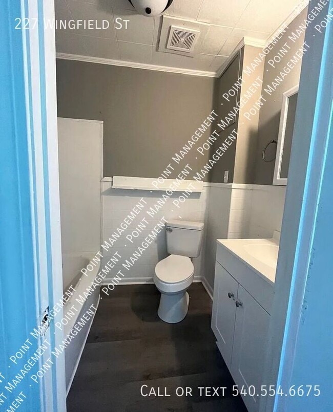 Building Photo - 227 Wingfield St