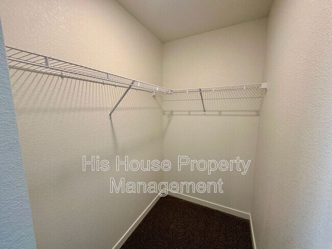Building Photo - 3905 Congaree Way