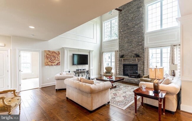 Building Photo - 6626 Ivy Hill Dr
