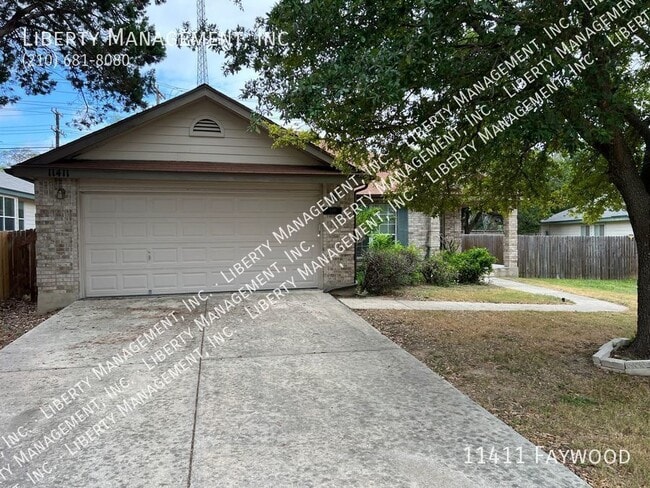 Building Photo - Single story home in the gated Heights at ...