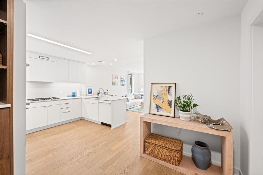 Entry View - 37 L St SE