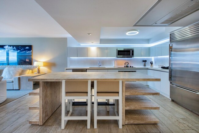 Building Photo - 102 24th St