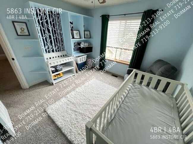 Building Photo - 5863 Instone Cir
