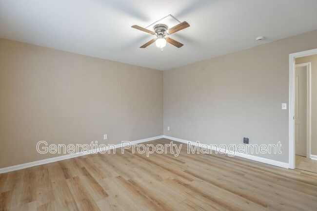 Building Photo - 11209 Dayton Pike