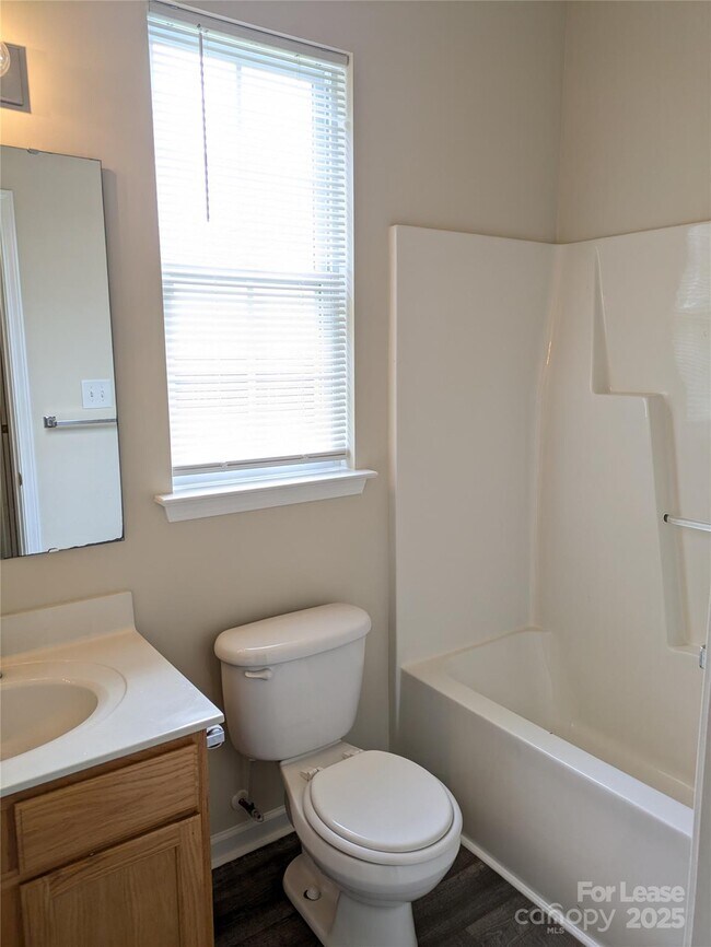 Building Photo - 117 Stallings Mill Dr