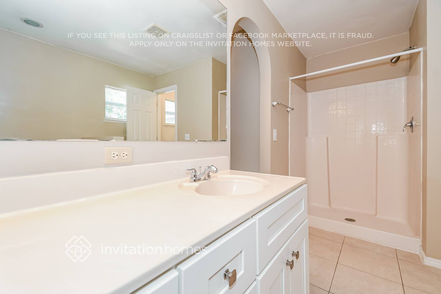 Building Photo - 4024 Half Moon Cir