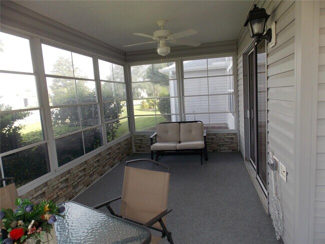 Building Photo - 1256 Camero Dr