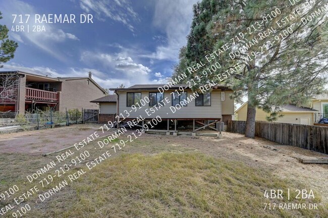 Building Photo - 717 Raemar Dr