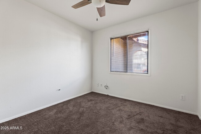 Building Photo - 5212 N 67th Dr