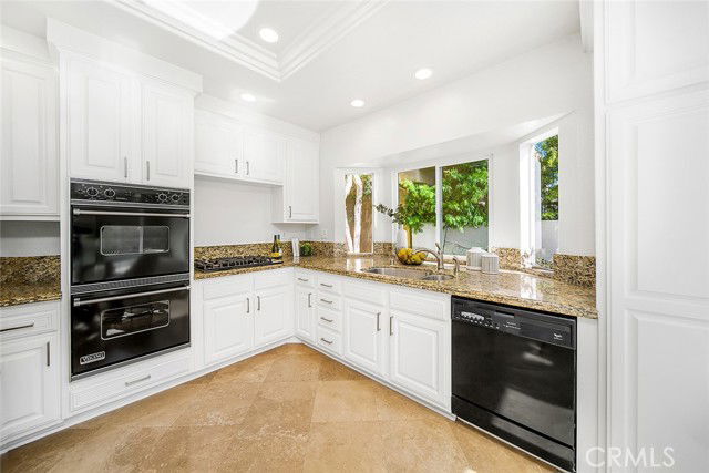 Building Photo - 7 Antigua Rd