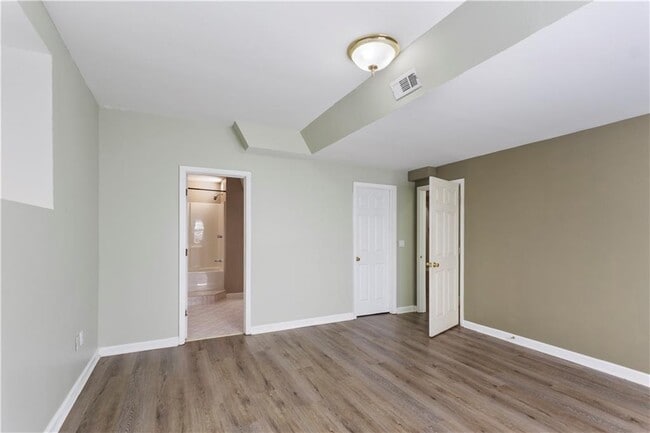 Building Photo - 4565 Ashmore Cir