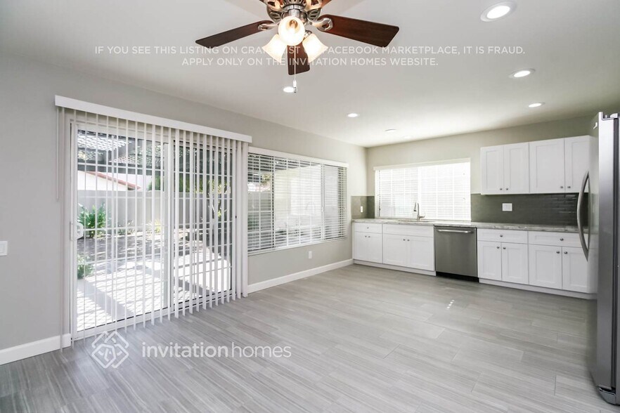 Building Photo - 5609 S Spinnaker Rd