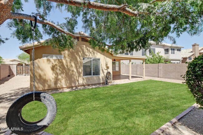 Building Photo - 7409 W Crest Ln
