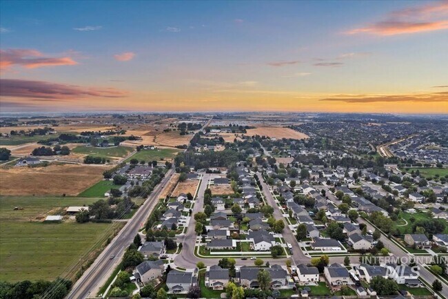 Building Photo - 4712 S Glenmere Way