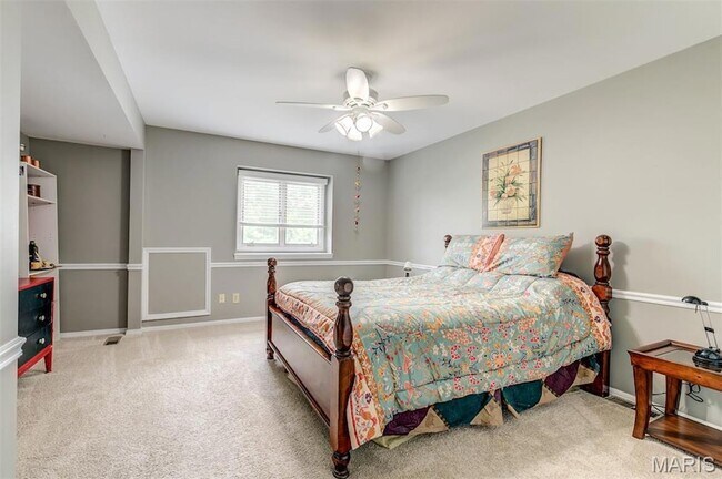 Building Photo - 14991 Broadmont Dr