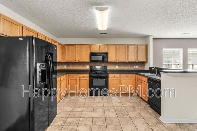 Building Photo - 135 Thistle Rd