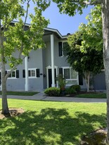 Building Photo - 3342 Bradbury Rd