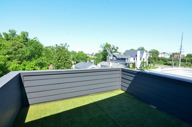 Building Photo - 411 Mcadoo Ave