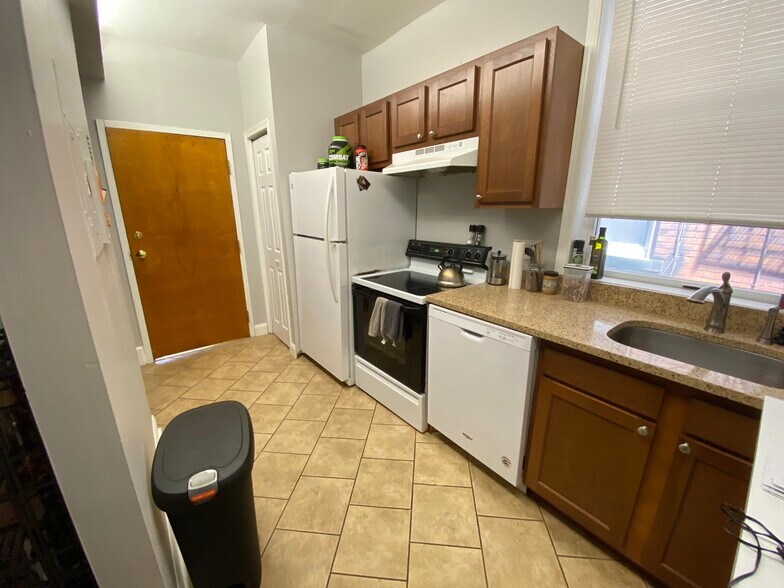 Primary Photo - 227 S Millvale Ave