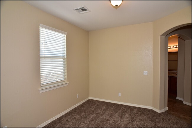 Building Photo - 5440 Limestone Dr