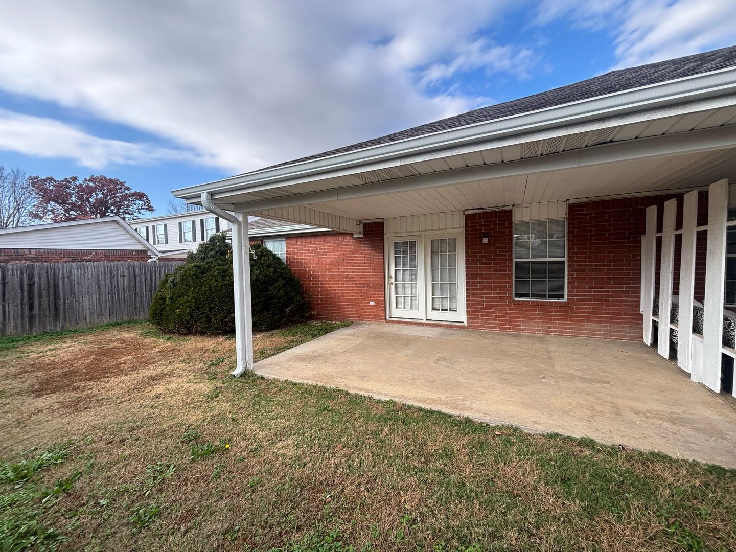 Building Photo - 507 Camellia Dr