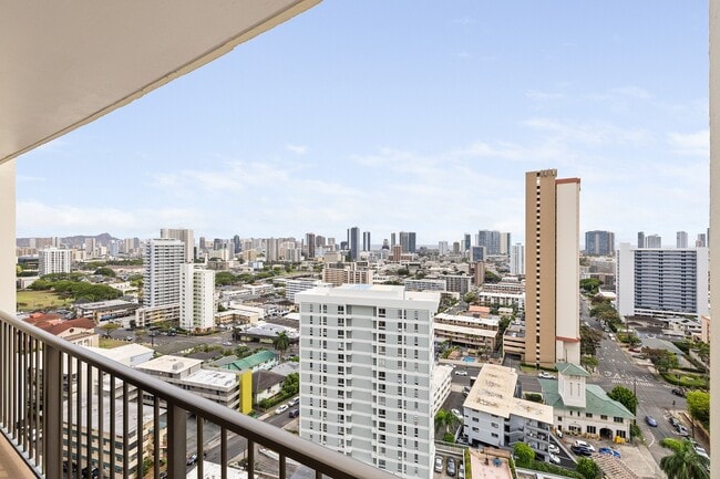 Building Photo - 1 Bed 1 Bath 1 Parking Condo in Makiki