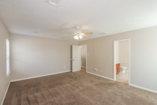 Building Photo - 19811 Breezy Cove Ct