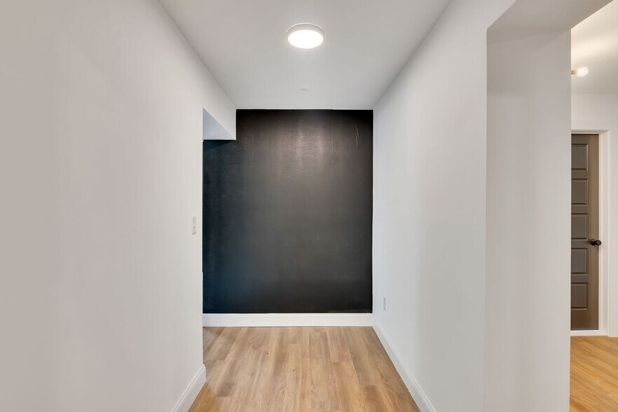Building Photo - 36 Pawling Ave