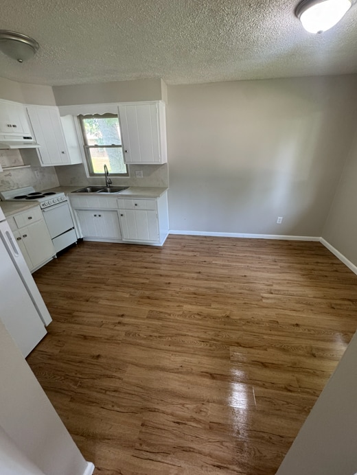 Building Photo - 513 S Coventry Dr