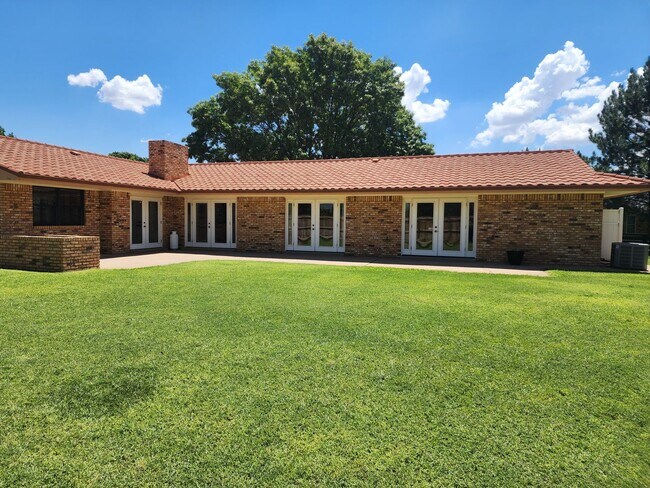 Building Photo - 516 Diamondhead Dr