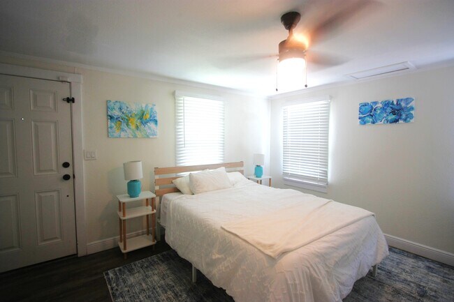 Building Photo - 6602 N 9th St