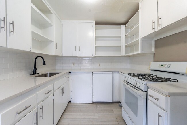 Building Photo - Rent to Own in Midwest City!
