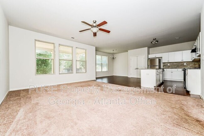 Building Photo - 130 Daisy Cir