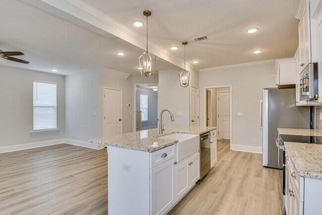 Building Photo - 926 Holbrook Dr