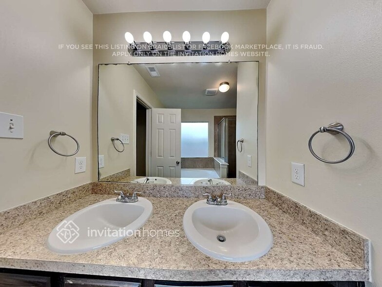 Building Photo - 3719 Iris Ridge Way