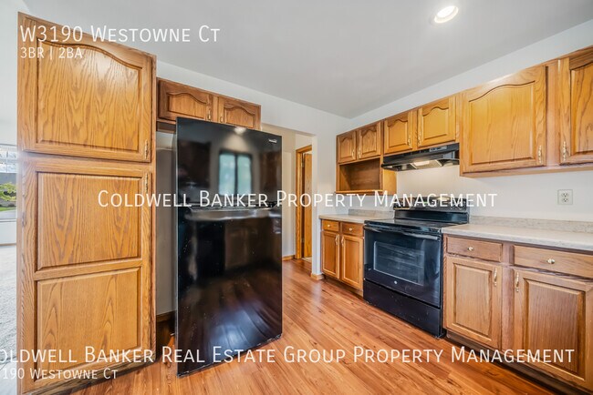 Building Photo - W3190 Westowne Ct