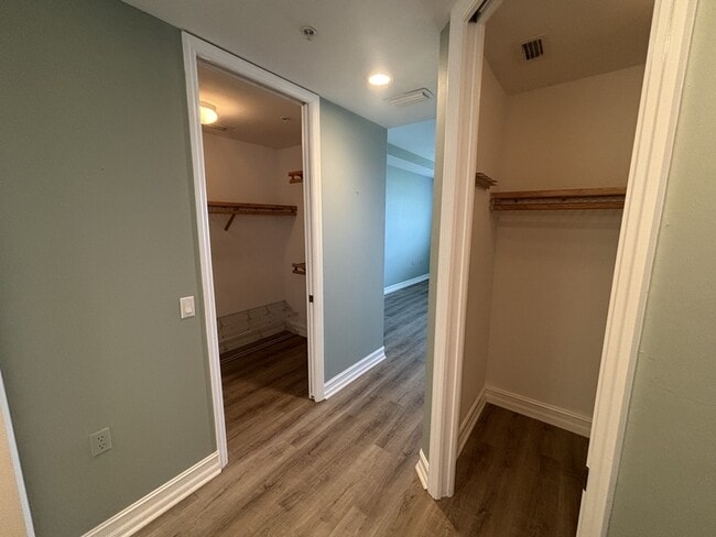 Building Photo - 87 Vivante Blvd